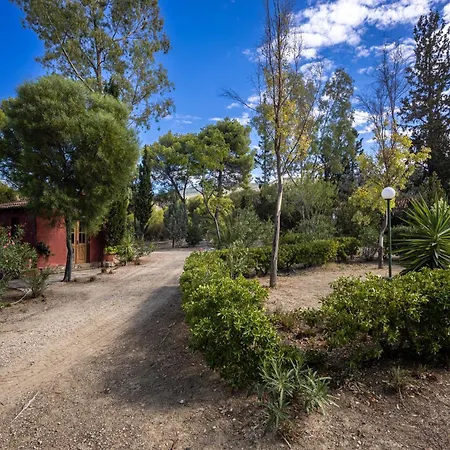 Corinthian Blue Retreat Katakálion