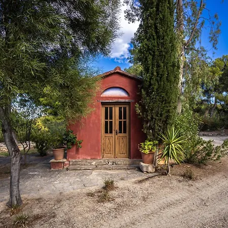 וילה Corinthian Blue Retreat *
