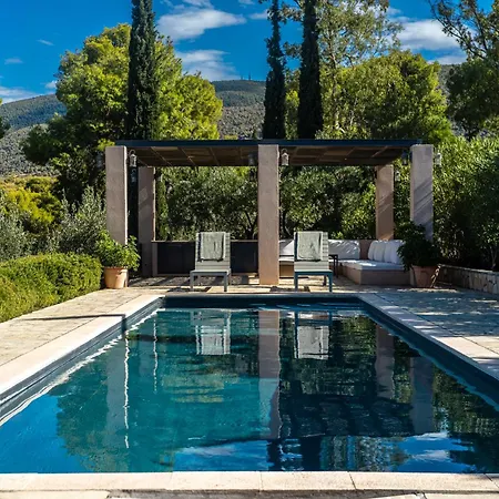 וילה Corinthian Blue Retreat *