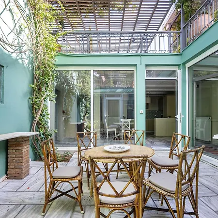 Corinthian Blue Retreat