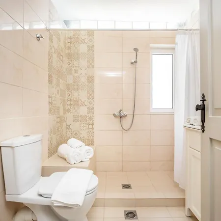 Corinthian Blue Retreat * Katakálion