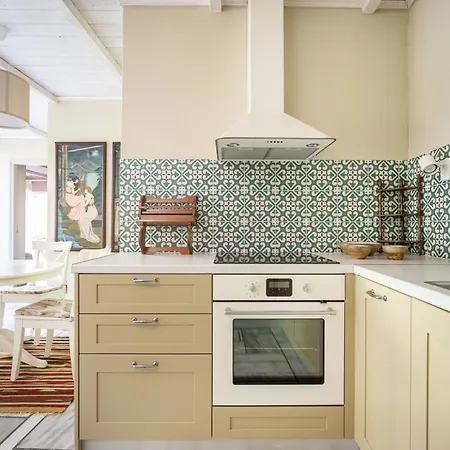 Corinthian Blue Retreat