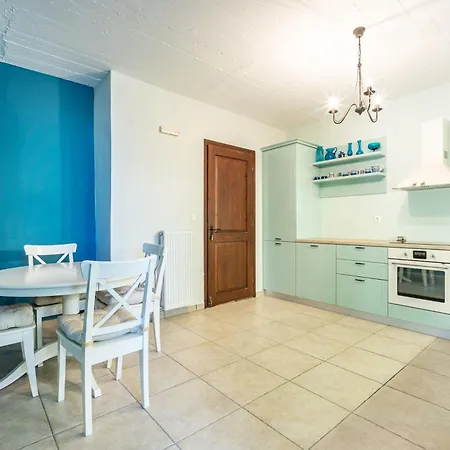 Corinthian Blue Retreat Vila *