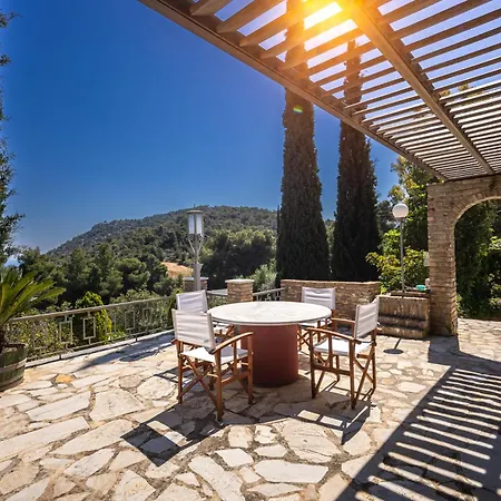 וילה Corinthian Blue Retreat