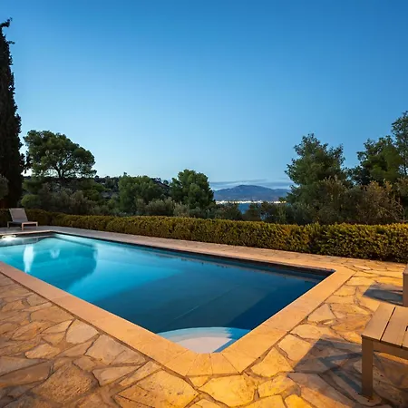 Corinthian Blue Retreat Katakálion