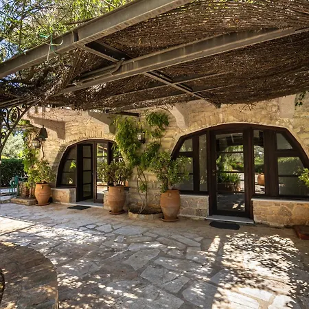 וילה Corinthian Blue Retreat