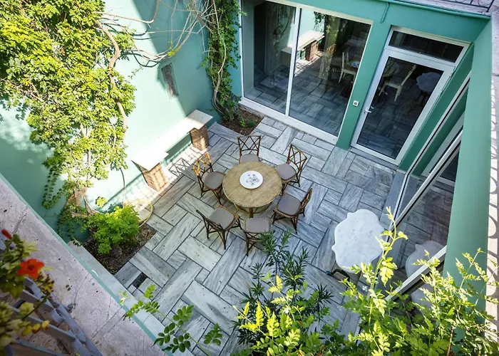 Corinthian Blue Retreat Βίλα