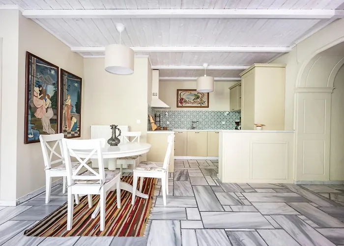 Corinthian Blue Retreat Βίλα