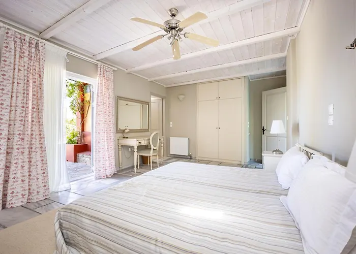 Corinthian Blue Retreat * Κατακάλι