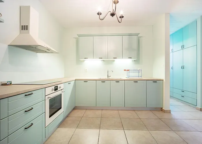 Corinthian Blue Retreat *